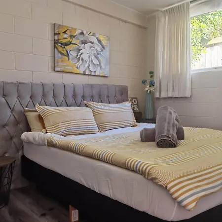 Mt Eden Tidy Unit A Villa